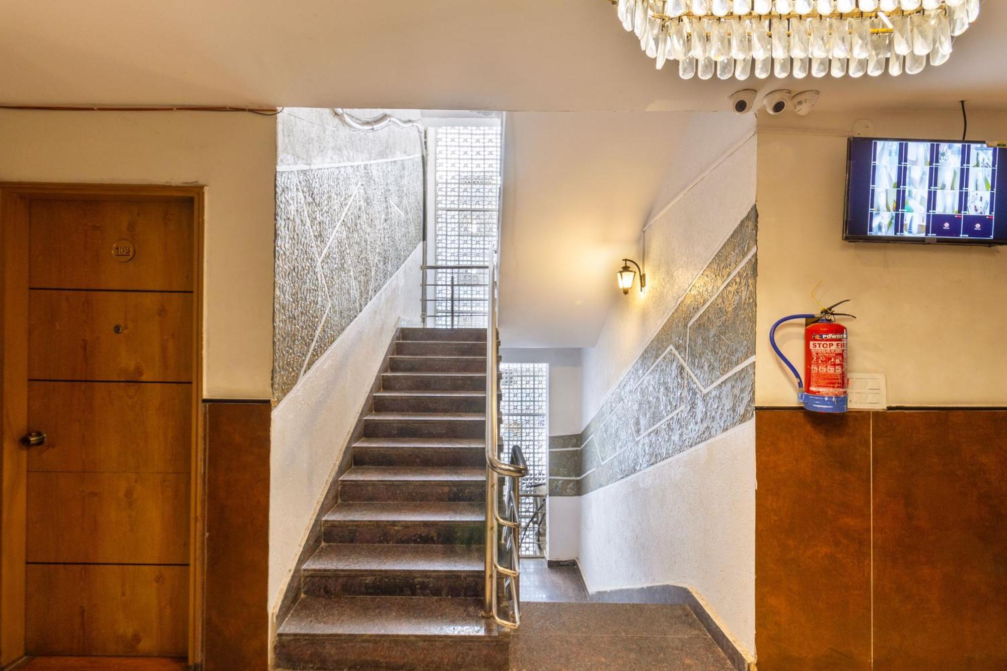 Treebo Seventh Heaven Kukatpally Haidarábád Kültér fotó