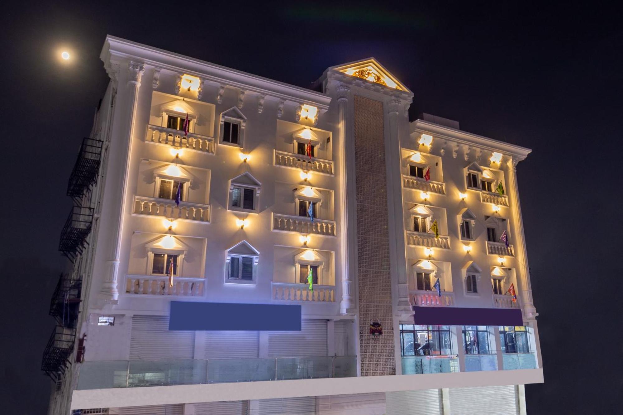 Treebo Seventh Heaven Kukatpally Haidarábád Kültér fotó